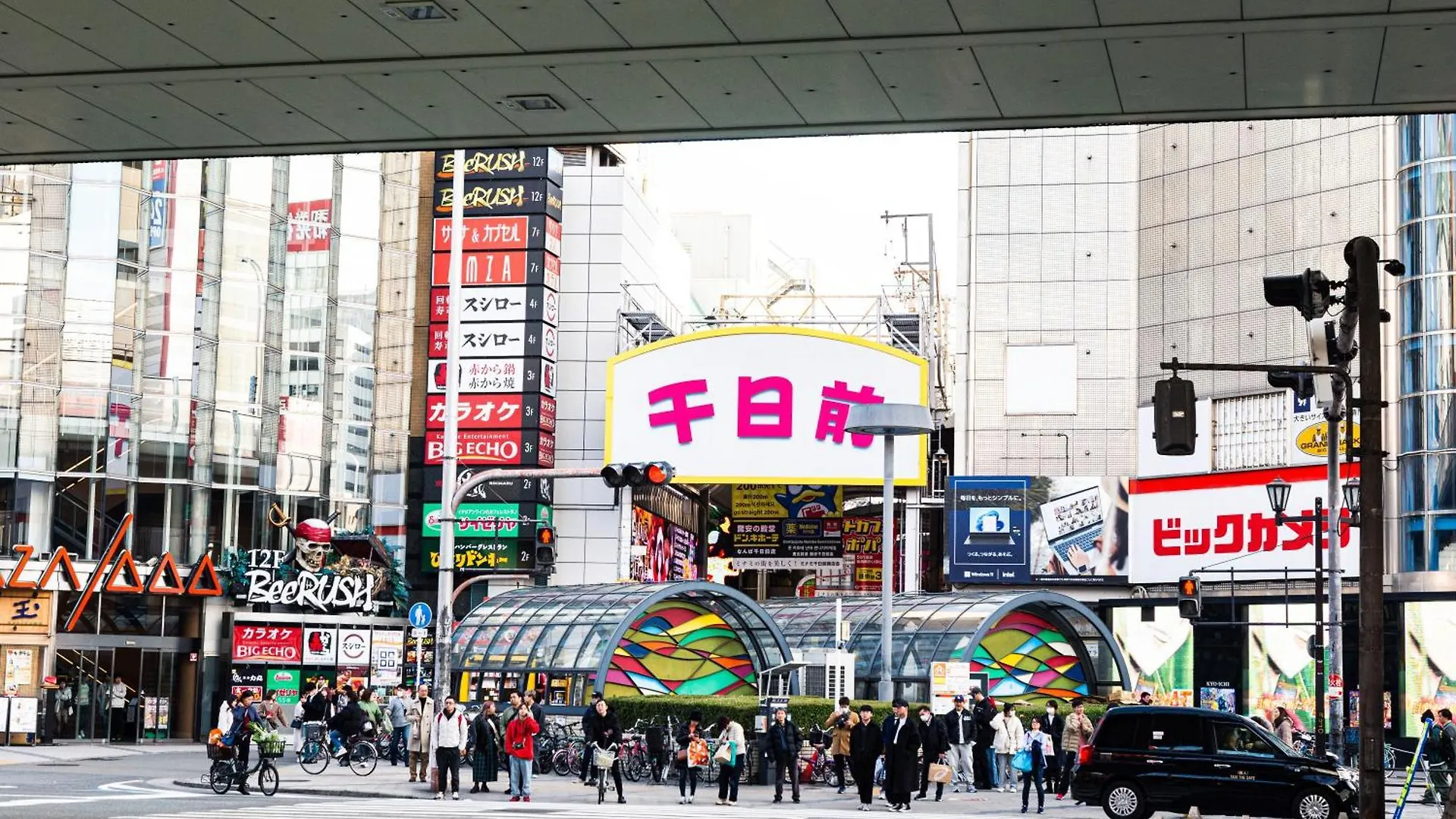 402 道頓堀側のお部屋 中心地へのアクセス抜群 ダブルベッド1台 お布団1枚 Lägenhet Osaka